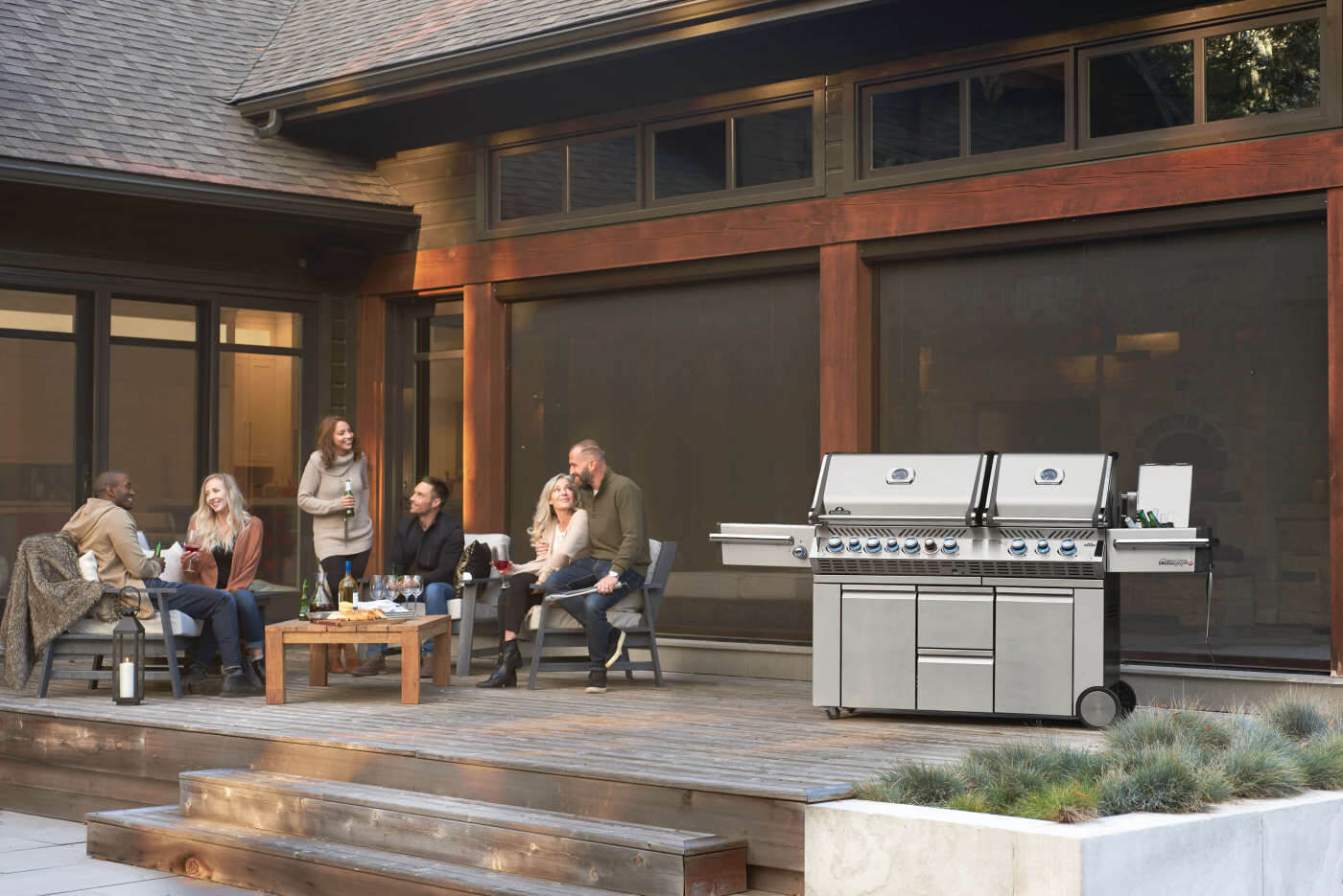 Napoleon Prestige PRO 825 Gas BBQ RSBI PRO825RSBIPSS-3-GB - Free Rotisserie